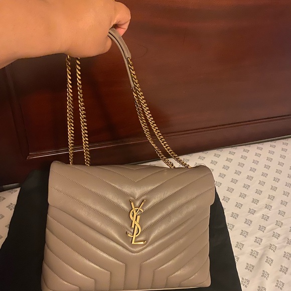 Authentic YSL Saint Laurent LOULOU MEDIUM BAG - Picture 7 of 10